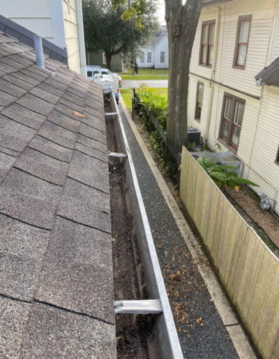 Houston TX Gutter Cleaning Service